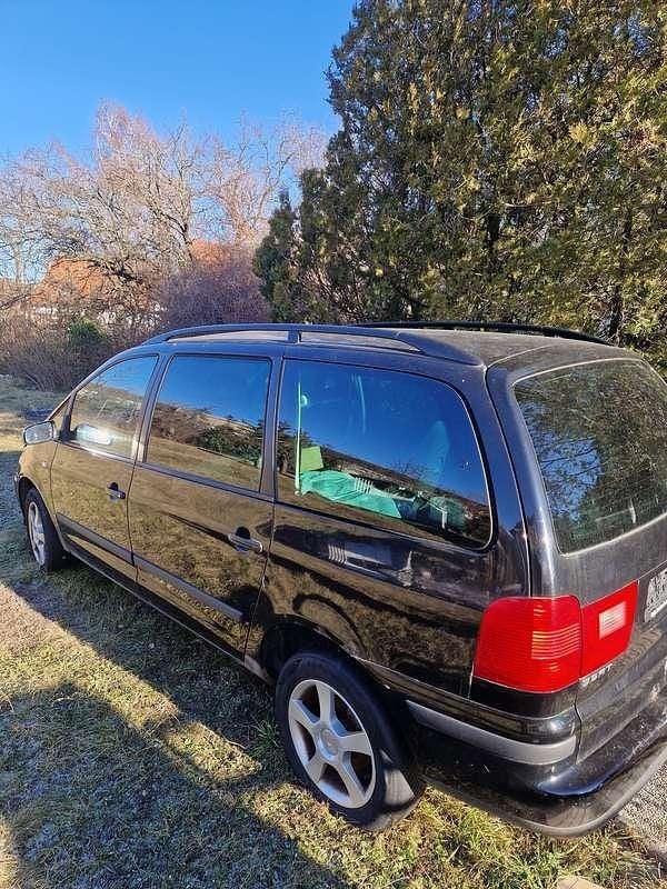 Gebraucht 2003 Seat Alhambra Van / Kleinbus | € 700 - Bild 1/4