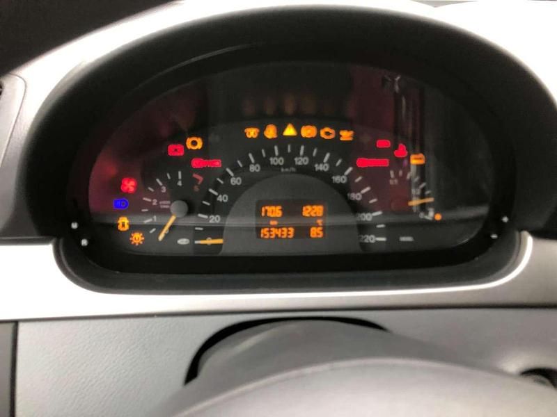 Gebraucht Mercedes Vito 109 PS (80 kW) 2006 Silber Van