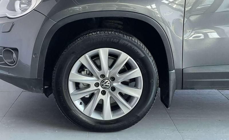 Gebraucht VW Tiguan Sportline 140 PS (102 kW) 2011 Grau SUV