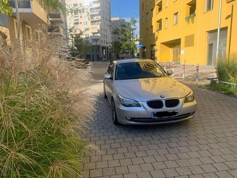 Silber Gebraucht 2008 BMW 520 Limousine | € 5.500 (Guter Preis) - Bild 1/4