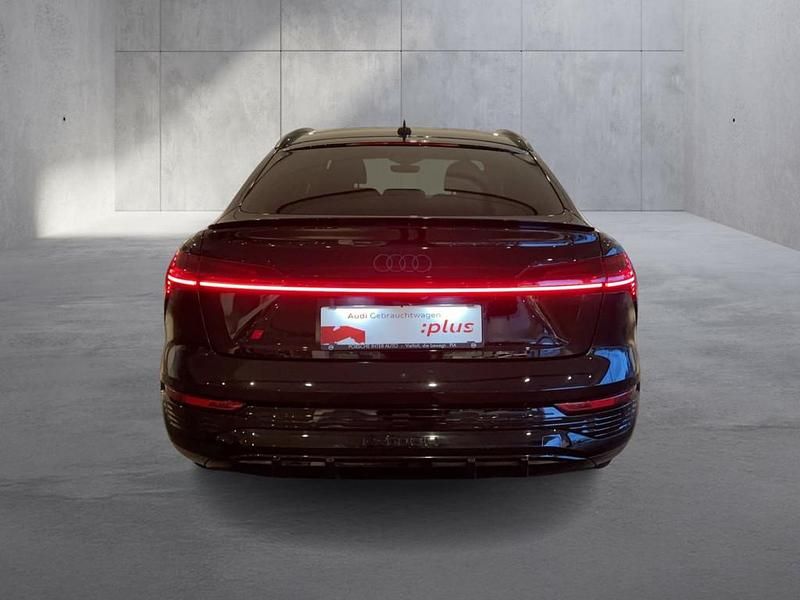 Gebraucht Audi e-tron S-Line 158 kW (215 PS) 2023 Schwarz SUV