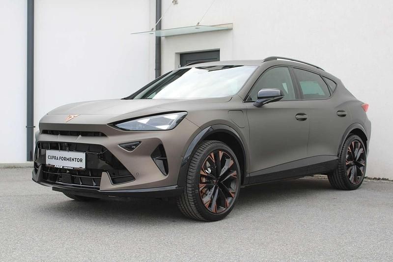 Neu Cupra Formentor VZ 177 PS (130 kW) 2025 Bronze SUV