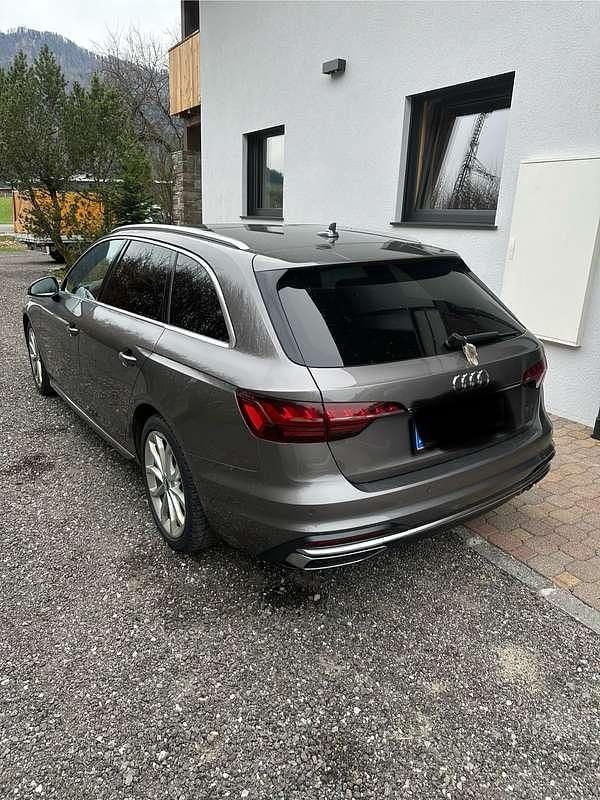 Gebraucht Audi A4 Ambiente 231 PS (169 kW) 2020 Grau Kombi