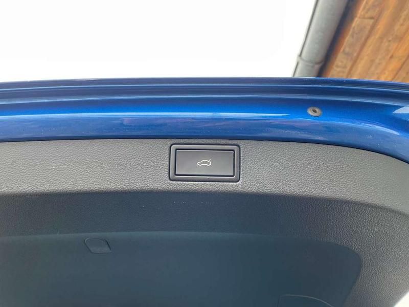 Gebraucht Skoda Scala Ambition 116 PS (85 kW) 2019 Blau Kleinwagen