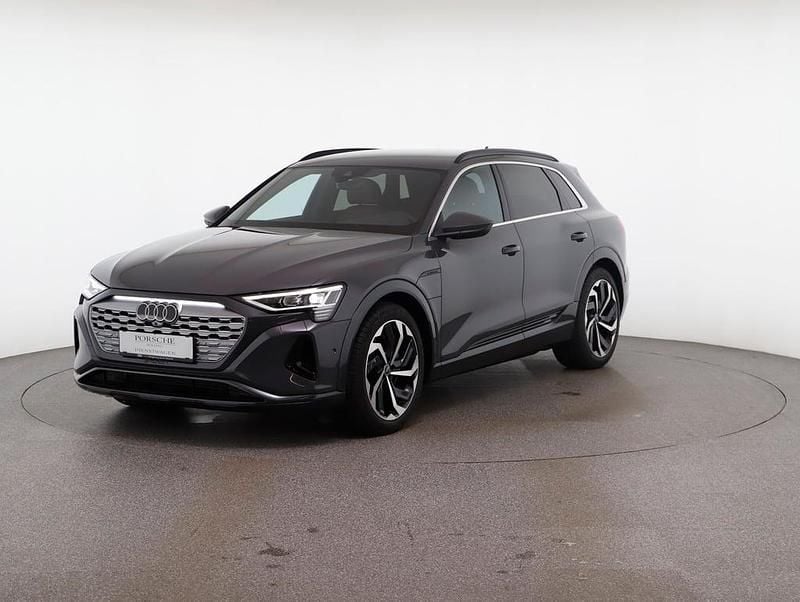 Gebraucht Audi Q8 e-tron Business 250 kW (340 PS) 2024 Hellgrau  metallic SUV