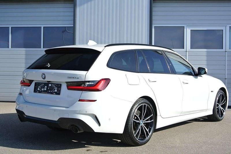 Gebraucht BMW 320e M Sport 163 PS (119 kW) 2021 Weiß Kombi