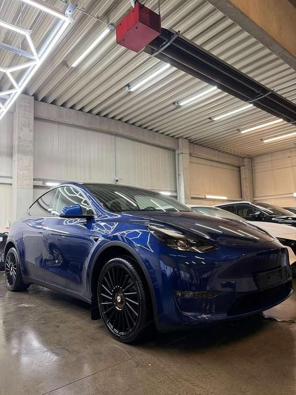 Gebraucht 2024 Tesla Model Y SUV | € 40.999 (Fairer Preis) - Bild 1/4