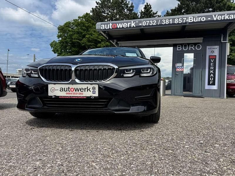 Gebraucht BMW 320 Advantage 190 PS (139 kW) 2019 Schwarz Kombi