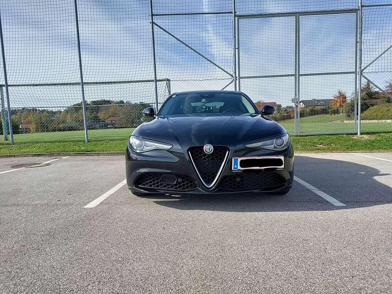 Gebraucht Alfa Romeo Giulia Super 150 PS (110 kW) 2016 Schwarz Limousine