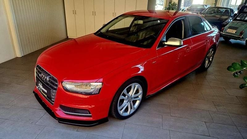 Gebraucht Audi S4 333 PS (244 kW) 2012 Rot Limousine