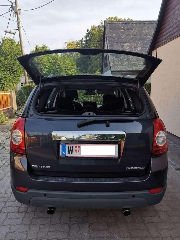 Gebraucht Chevrolet Captiva LT 150 PS (110 kW) 2007 Grau SUV