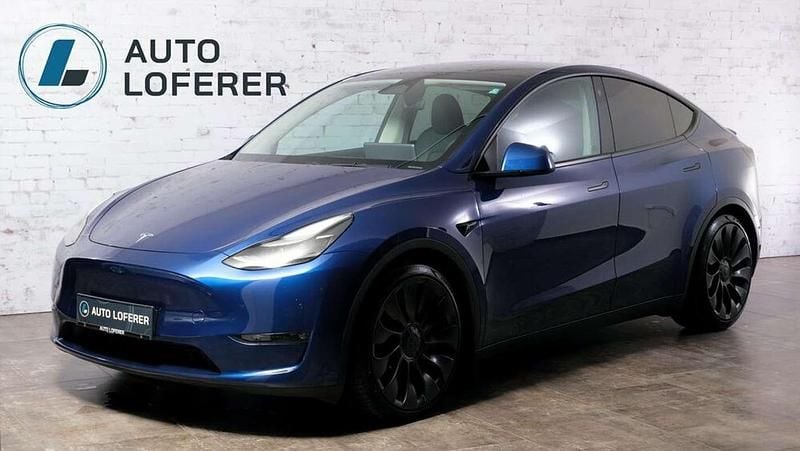 Blau Gebraucht 2024 Tesla Model Y Performance SUV | € 43.990 - Bild 1/4
