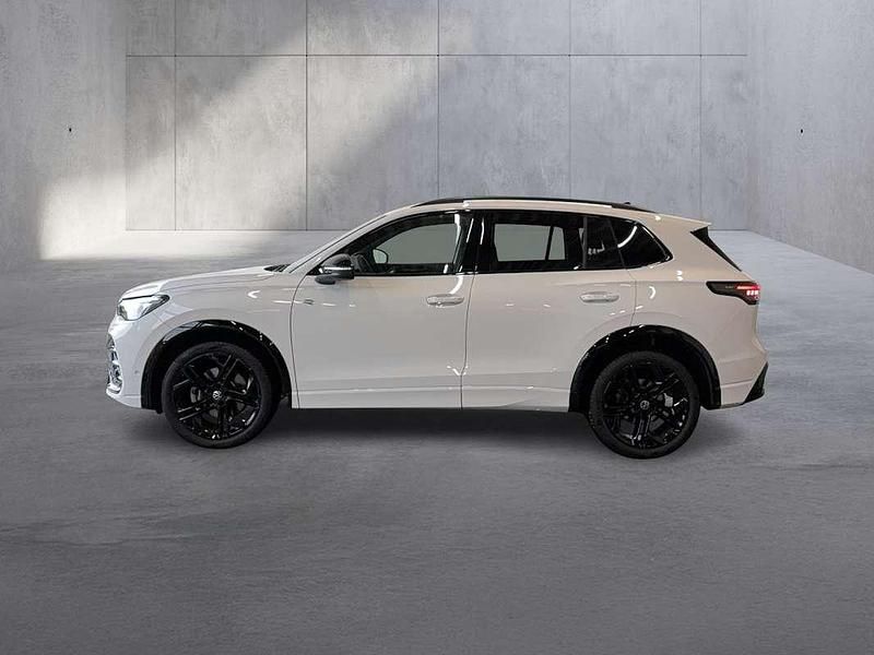 Gebraucht VW Tiguan Sport 150 PS (110 kW) 2025 Weiss  normal SUV