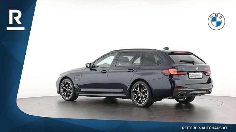 Gebraucht BMW 530e M Sport 292 PS (214 kW) 2022 Schwarz Kombi