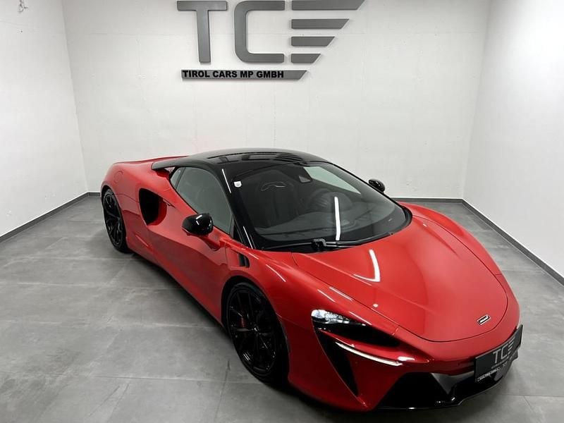 Gebraucht McLaren Artura 700 PS (514 kW) 2023 Rot Coupé