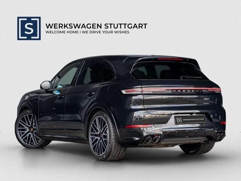 Gebraucht Porsche Cayenne S E-Hybrid 520 PS (382 kW) 2025 Schwarz SUV