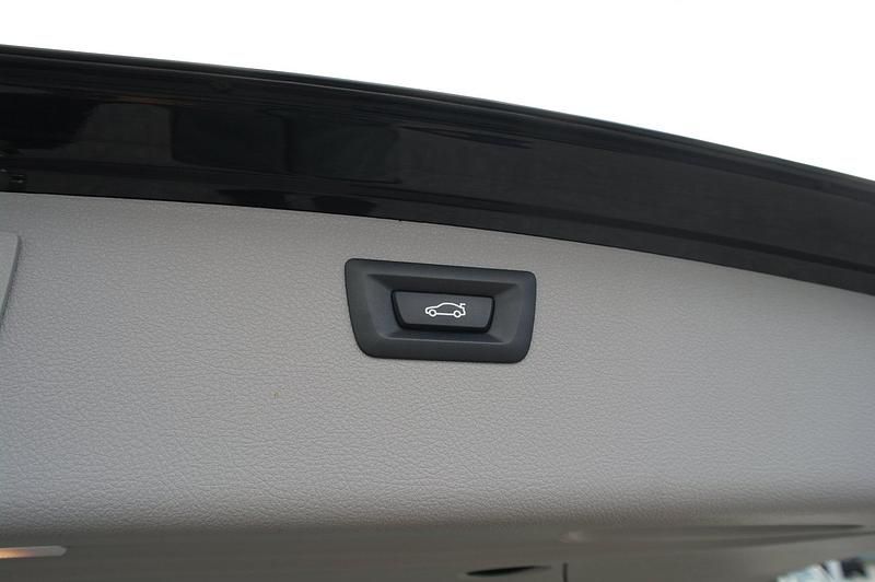 Gebraucht BMW 316 116 PS (85 kW) 2018 Schwarz Kombi