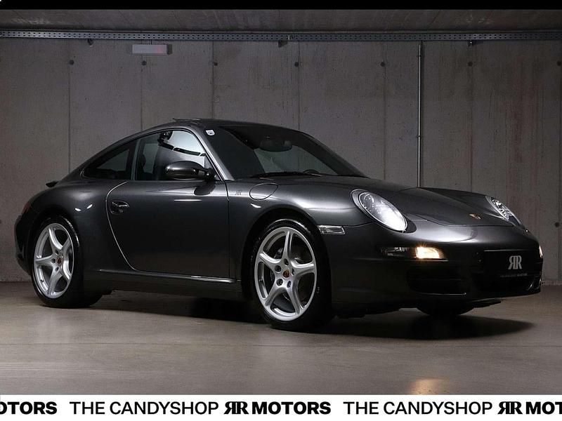 Grau Gebraucht 2006 Porsche 911 Carrera 4 Coupé | € 62.900 - Bild 1/4