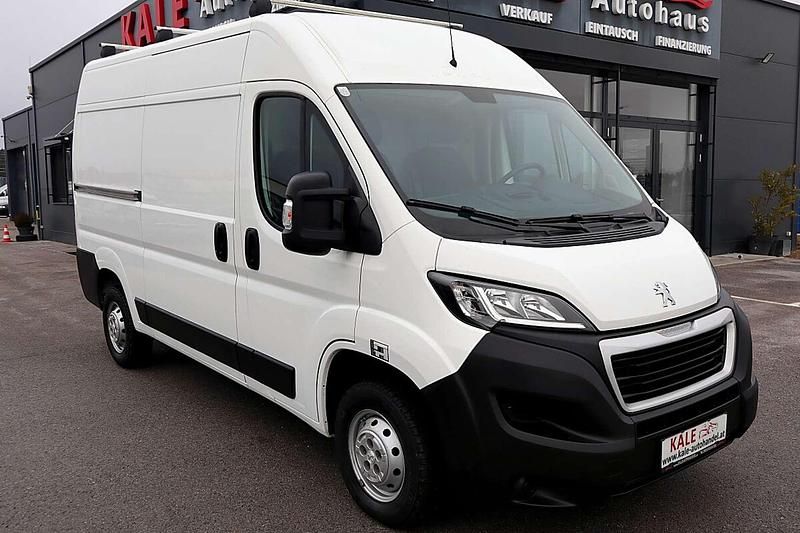 Gebraucht Peugeot Boxer S 140 PS (102 kW) 2020 Weiß Van