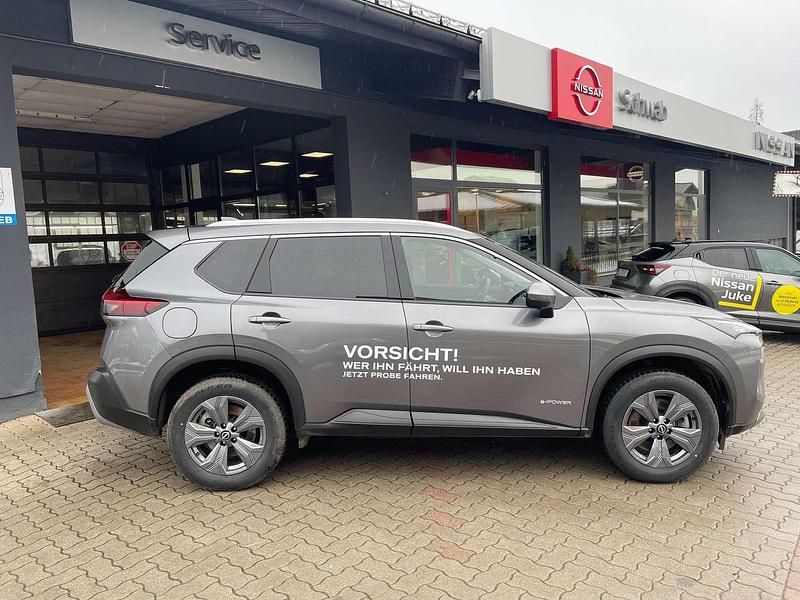 Gebraucht Nissan X-Trail N-Connecta 213 PS (156 kW) 2024 Grau SUV