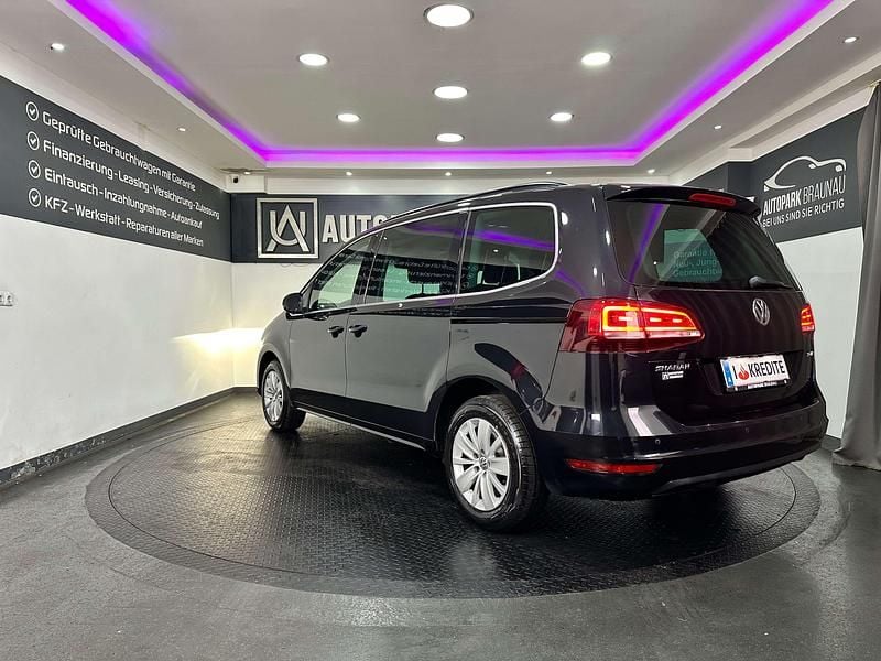 Gebraucht VW Sharan Comfortline 150 PS (110 kW) 2017 Schwarz Van / Kleinbus