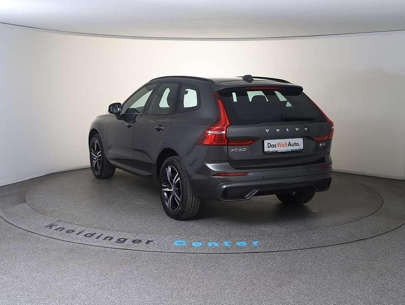 Gebraucht Volvo XC60 R-Design 197 PS (144 kW) 2022 Mittelgrau  normal SUV