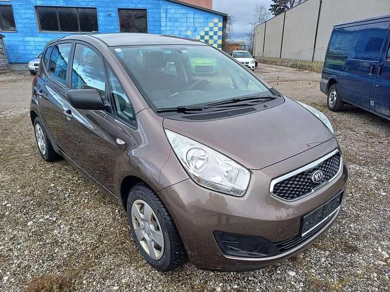 Gebraucht Kia Venga 90 PS (66 kW) 2014 Braun Kleinwagen