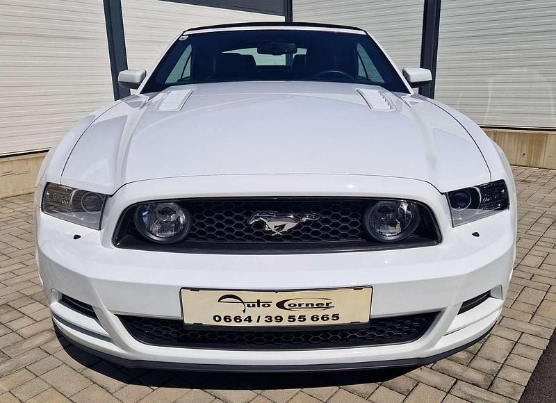 Weiß Gebraucht 2014 Ford Mustang GT Cabrio | € 45.600 - Bild 1/4