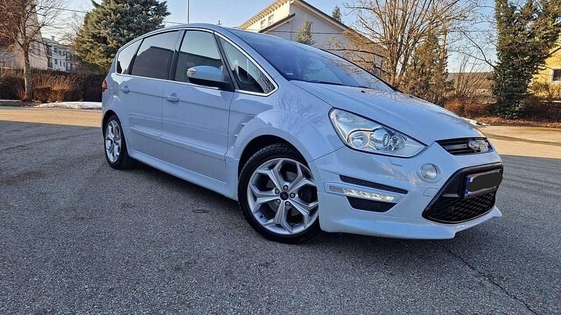 Gebraucht Ford S-MAX Titanium 200 PS (147 kW) 2013 Van / Kleinbus