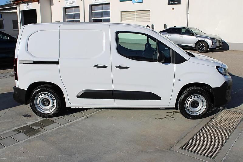 Neu Opel Combo S 102 PS (75 kW) 2026 Weiß Kombi