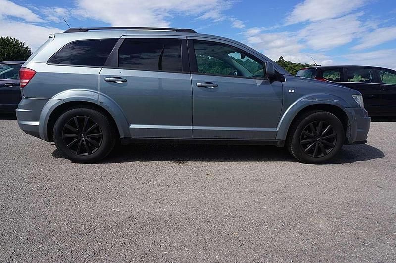 Gebraucht Dodge Journey SXT 120 PS (88 kW) 2010 Grau SUV