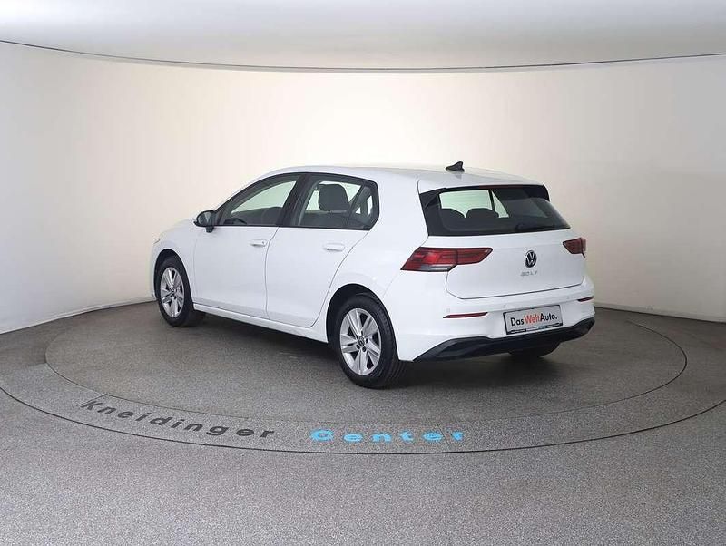 Gebraucht VW Golf VIII Life 116 PS (85 kW) 2022 Weiss  normal Limousine