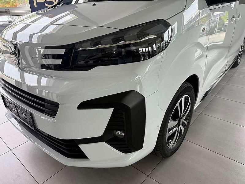 Gebraucht Peugeot Traveller Premium 180 PS (132 kW) 2025 Weiß Van / Kleinbus