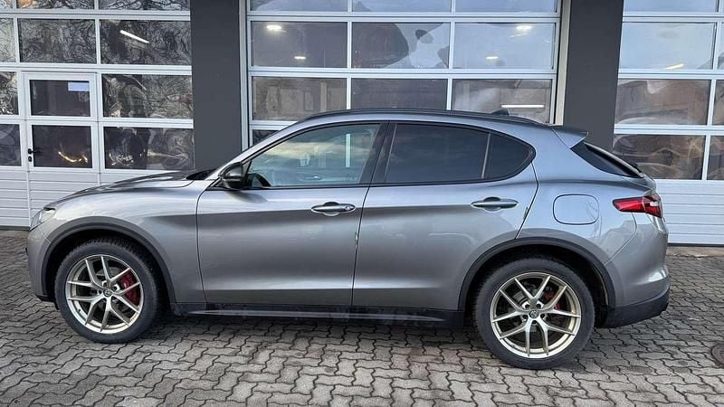 Gebraucht Alfa Romeo Stelvio Tech Edition 190 PS (139 kW) 2019 Grau SUV
