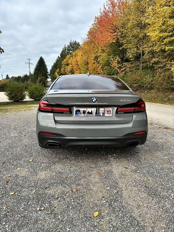 Gebraucht BMW 530e M Sport 292 PS (214 kW) 2020 Limousine