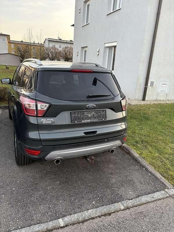 Gebraucht Ford Kuga Trend 120 PS (88 kW) 2017 SUV