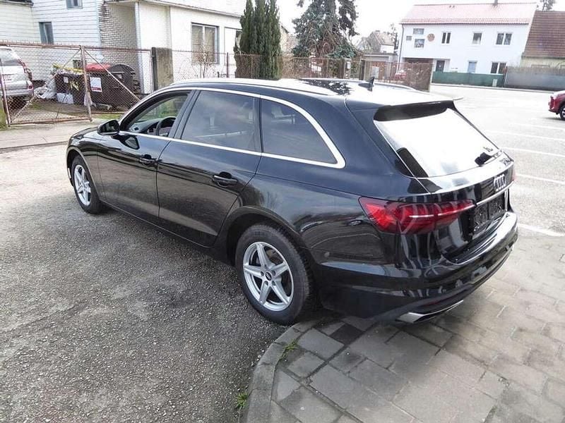 Gebraucht Audi A4 136 PS (100 kW) 2021 Schwarz Kombi