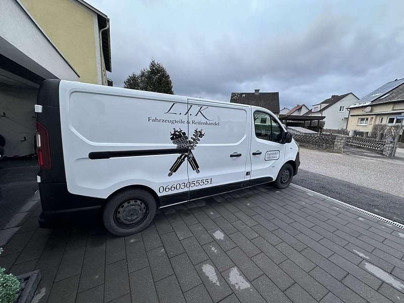 Gebraucht Opel Vivaro 125 PS (91 kW) 2017 Weiß Van / Kleinbus