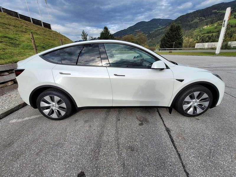 Gebraucht 2022 Tesla Model Y Long Range AWD SUV | € 31.800 (Fairer Preis) - Bild 1/4