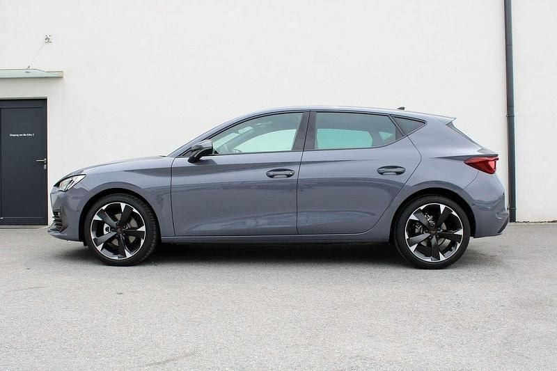 Gebraucht Cupra Leon 150 PS (110 kW) 2024 Grau Kombi