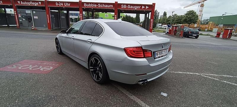 Gebraucht BMW 520 184 PS (135 kW) 2010 Limousine