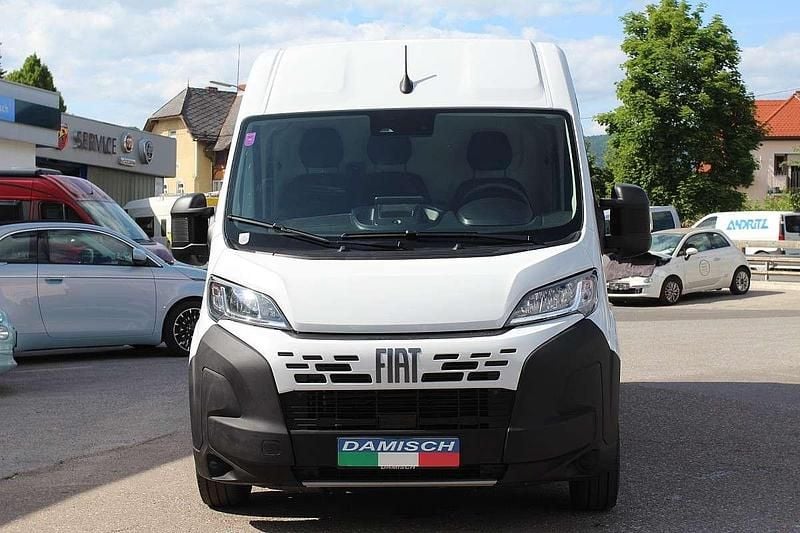 Gebraucht Fiat Ducato S 140 PS (102 kW) 2024 Weiß Van