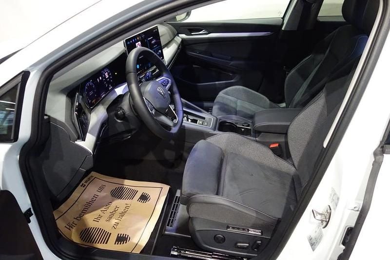 Neu VW Golf VIII Business 115 PS (84 kW) 2025 Weiss  normal Kombi
