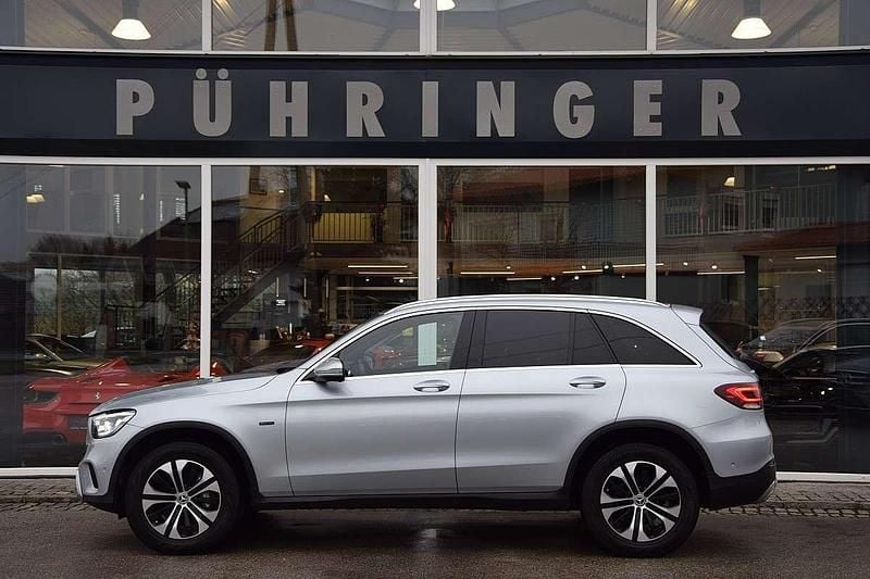 Silber Gebraucht 2021 Mercedes GLC300e SUV | € 38.900 (Fairer Preis) - Bild 1/4