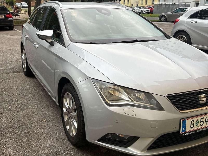 Silber Gebraucht 2014 Seat Leon ST Reference Kombi | € 9.200 (Fairer Preis) - Bild 1/4