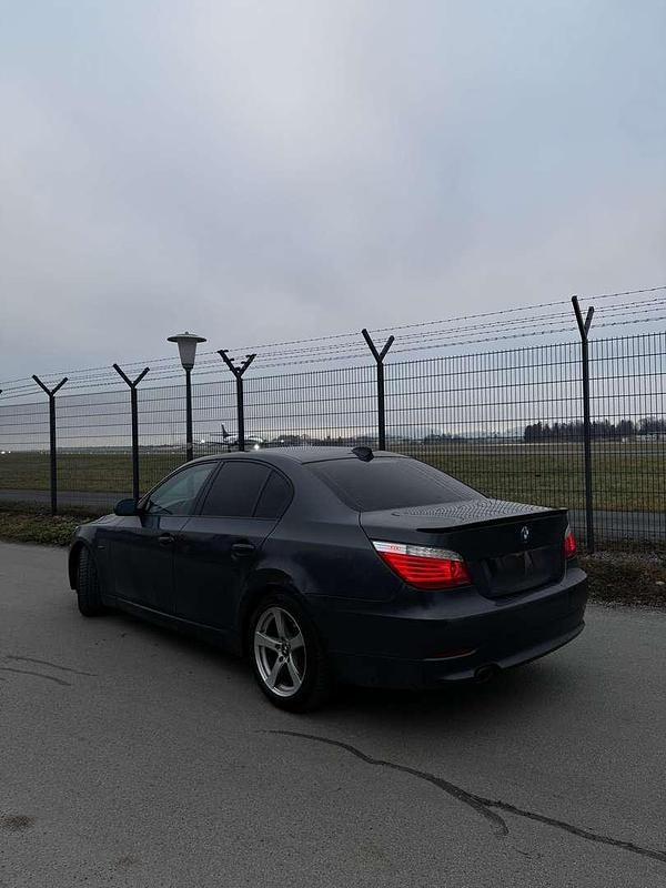 Gebraucht BMW 520 177 PS (130 kW) 2009 Limousine