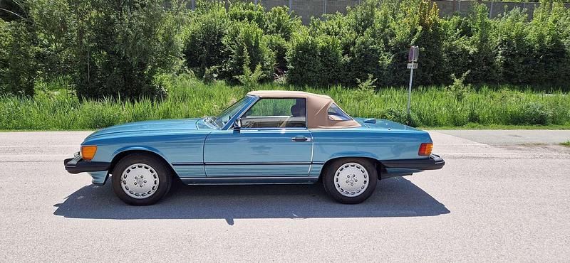 Gebraucht Mercedes 560 230 PS (169 kW) 1986 Grün Cabrio