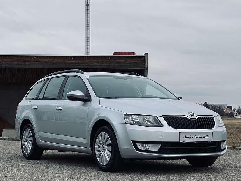 Gebraucht Skoda Octavia Ambition 110 PS (80 kW) 2015 Grau Kleinwagen