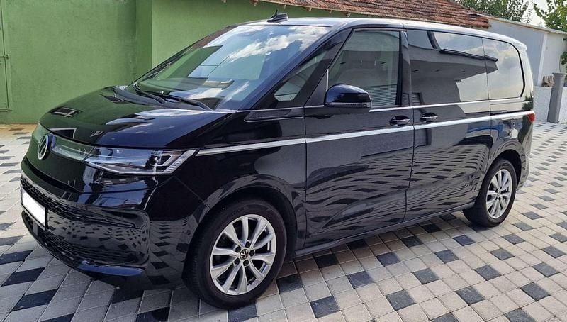 Gebraucht VW Multivan Style 150 PS (110 kW) 2024 Schwarz Van