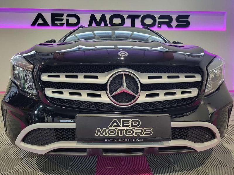 Gebraucht Mercedes GLA180 109 PS (80 kW) 2017 Schwarz SUV